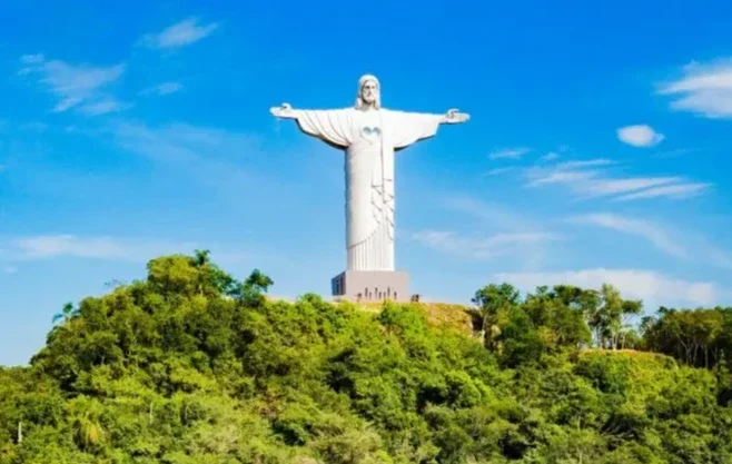 Rota dos Sentidos: do Cristo Protetor ao Alambique