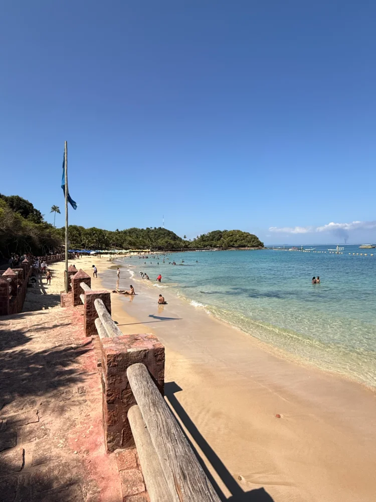ILHA DOS FRADES