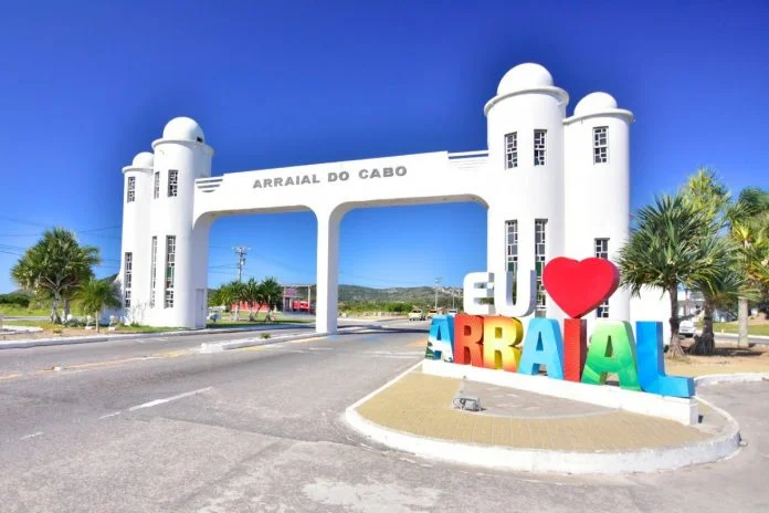🌊 Arraial do Cabo em 1 Dia: O Caribe Brasileiro Que Cabe no Seu Bate e Volta