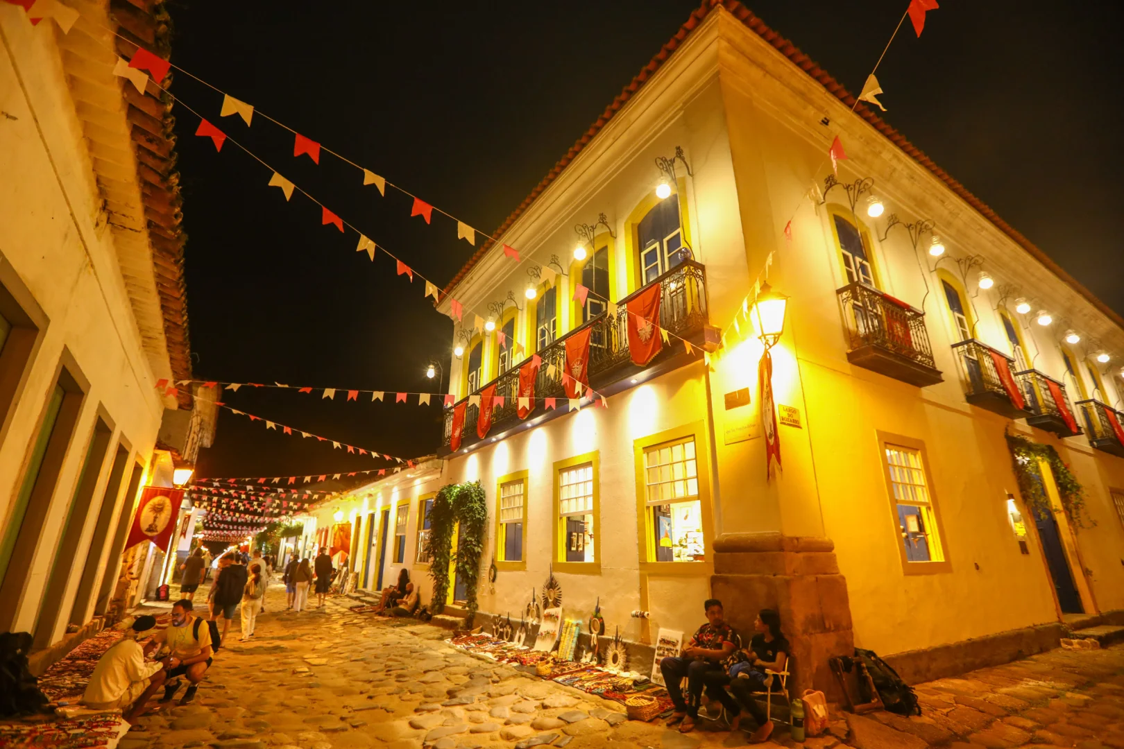 EM BREVE - 🌴 Paraty: História, Mar e Memórias Inesquecíveis
