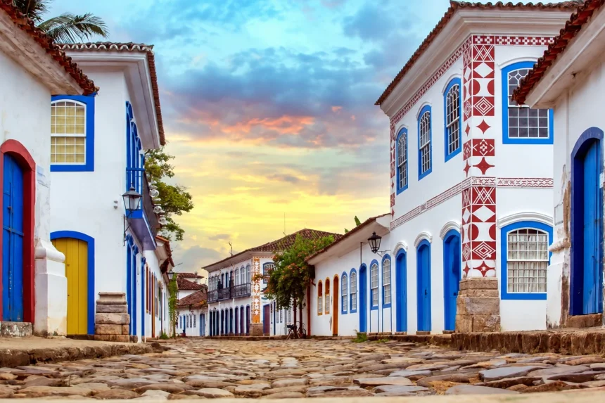 EM BREVE - 🌴 Paraty: História, Mar e Memórias Inesquecíveis