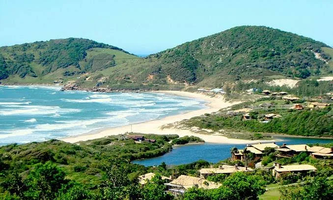 10 PRAIAS PARADISÍACAS DE SANTA CATARINA - PRAIA DO ROSA, IMBITUBA E GAROPABA